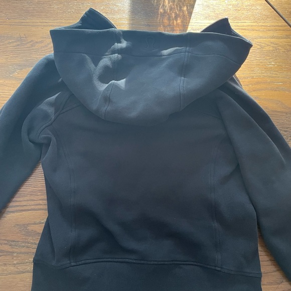 Lululemon Scuba Hoodie - Picture 5 of 6